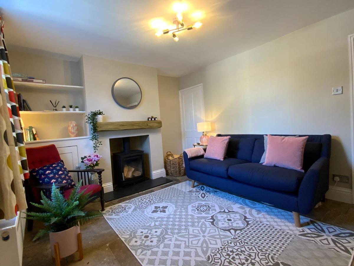 Charming Cottage Mins From Chichester City Centre 외부 사진